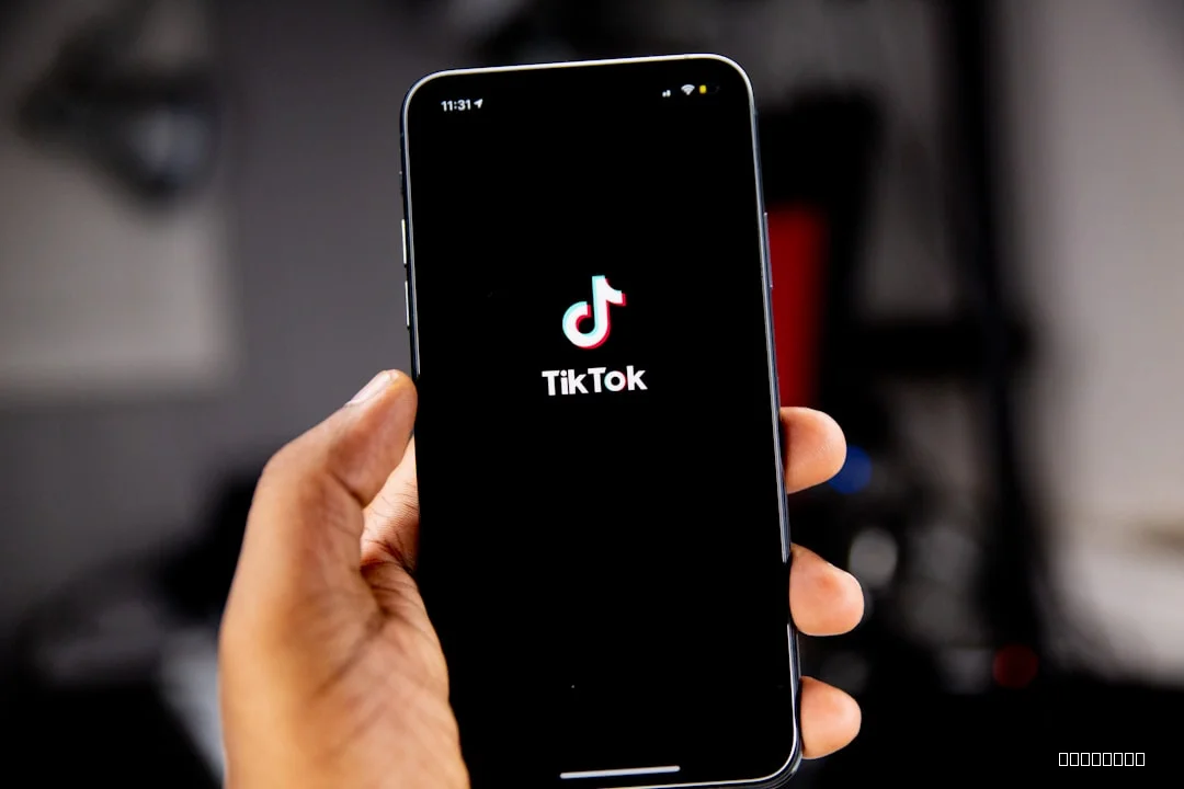 How to create viral TikTok hooks in 5 steps